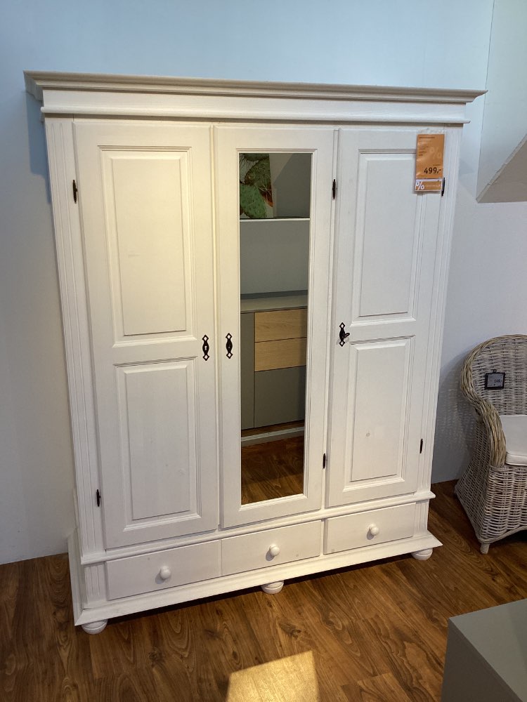 Möbel Landscape Bauernschrank Salzburg 3Trg. Fichte massiv XXXLut