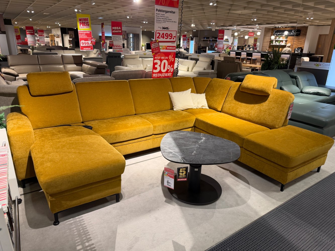 Sofa ca. 163 x 319 x 241 cm in gelb