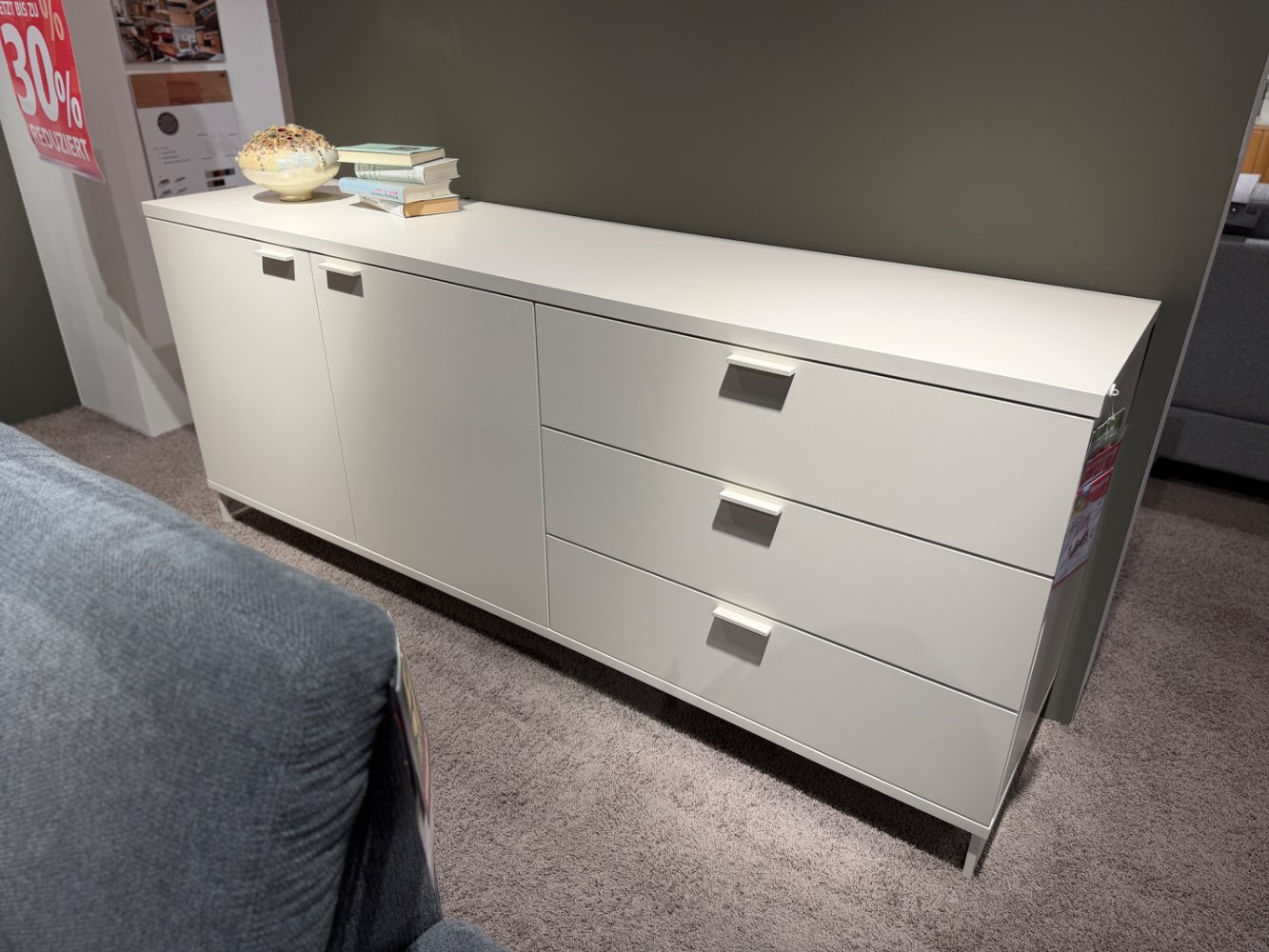 Sideboard ca. 210 x 88 x 49 cm in weiß
