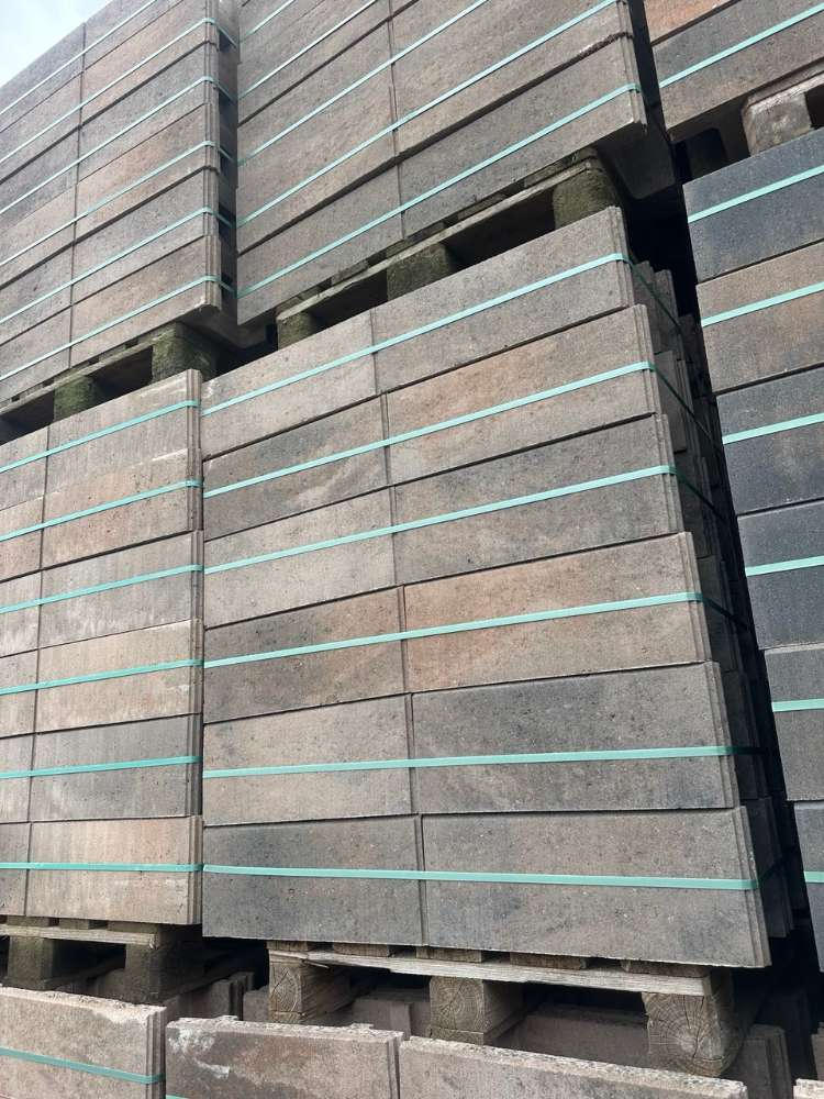 Schalungssteine 50x24x20 bernstein nuanciert  (2.Wahl)