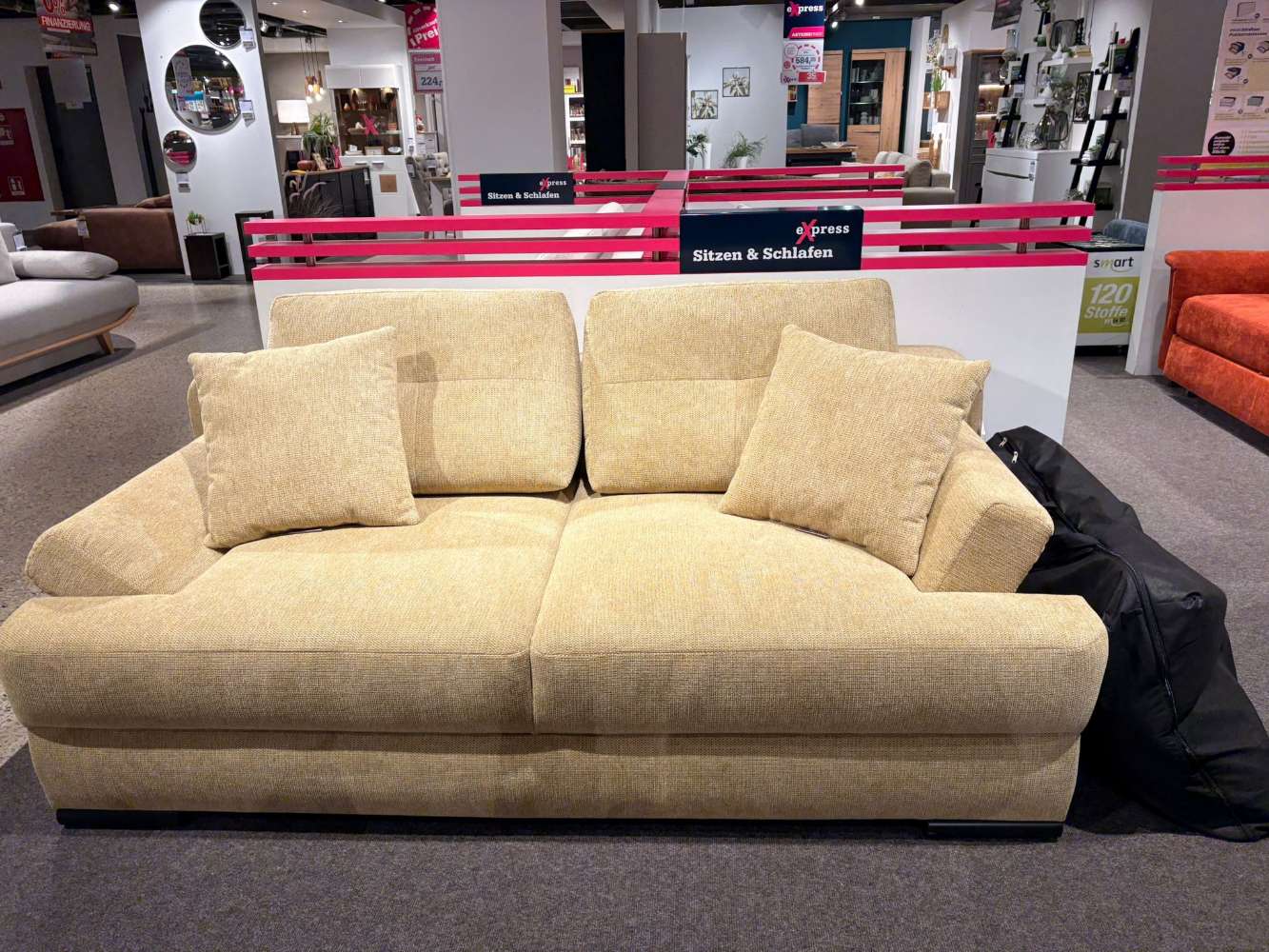 Schlafsofa              Bezug Flachgewebe Gelb