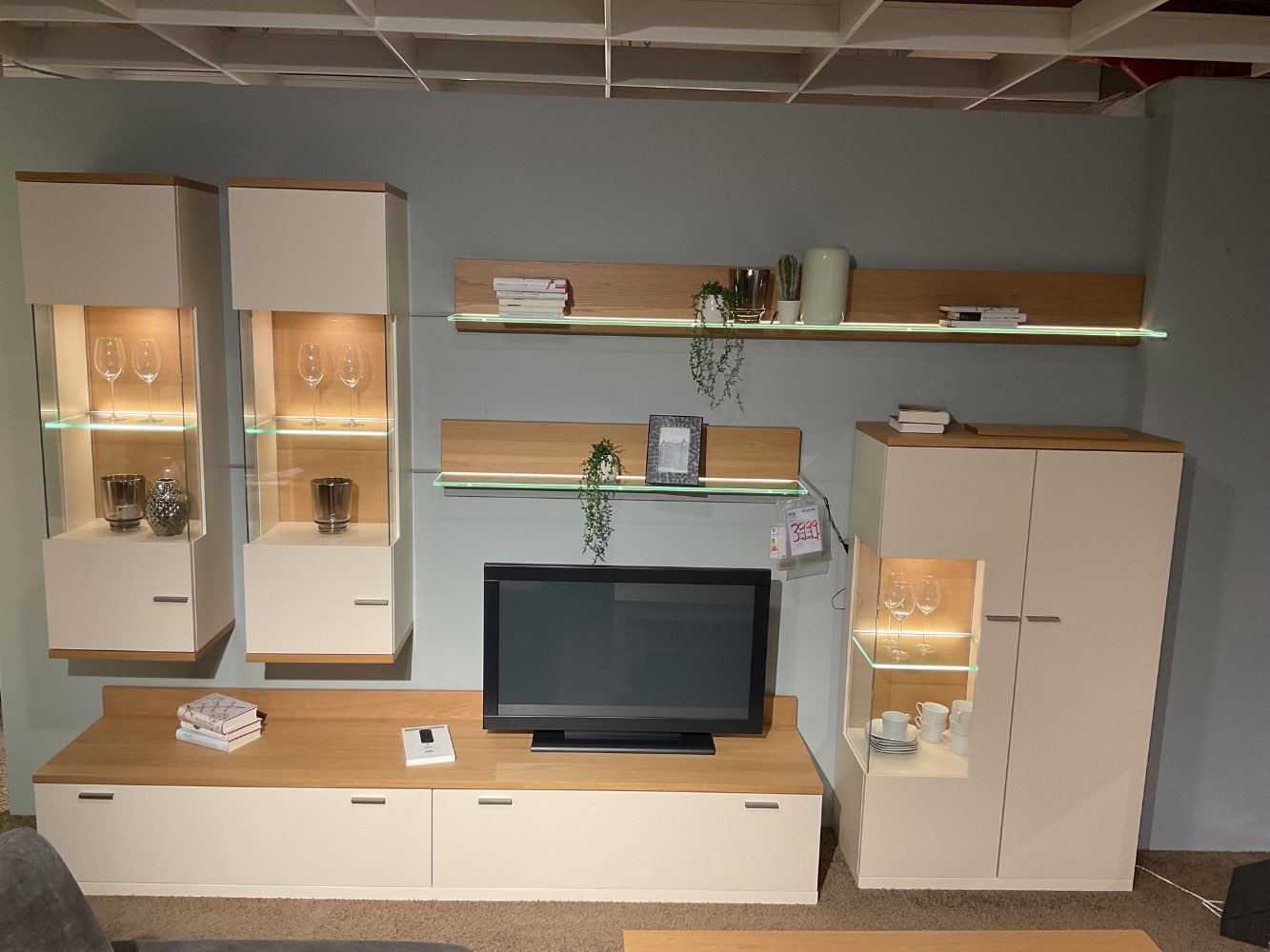 Wohnwand Vienna RMW Lack crema – Eiche sand