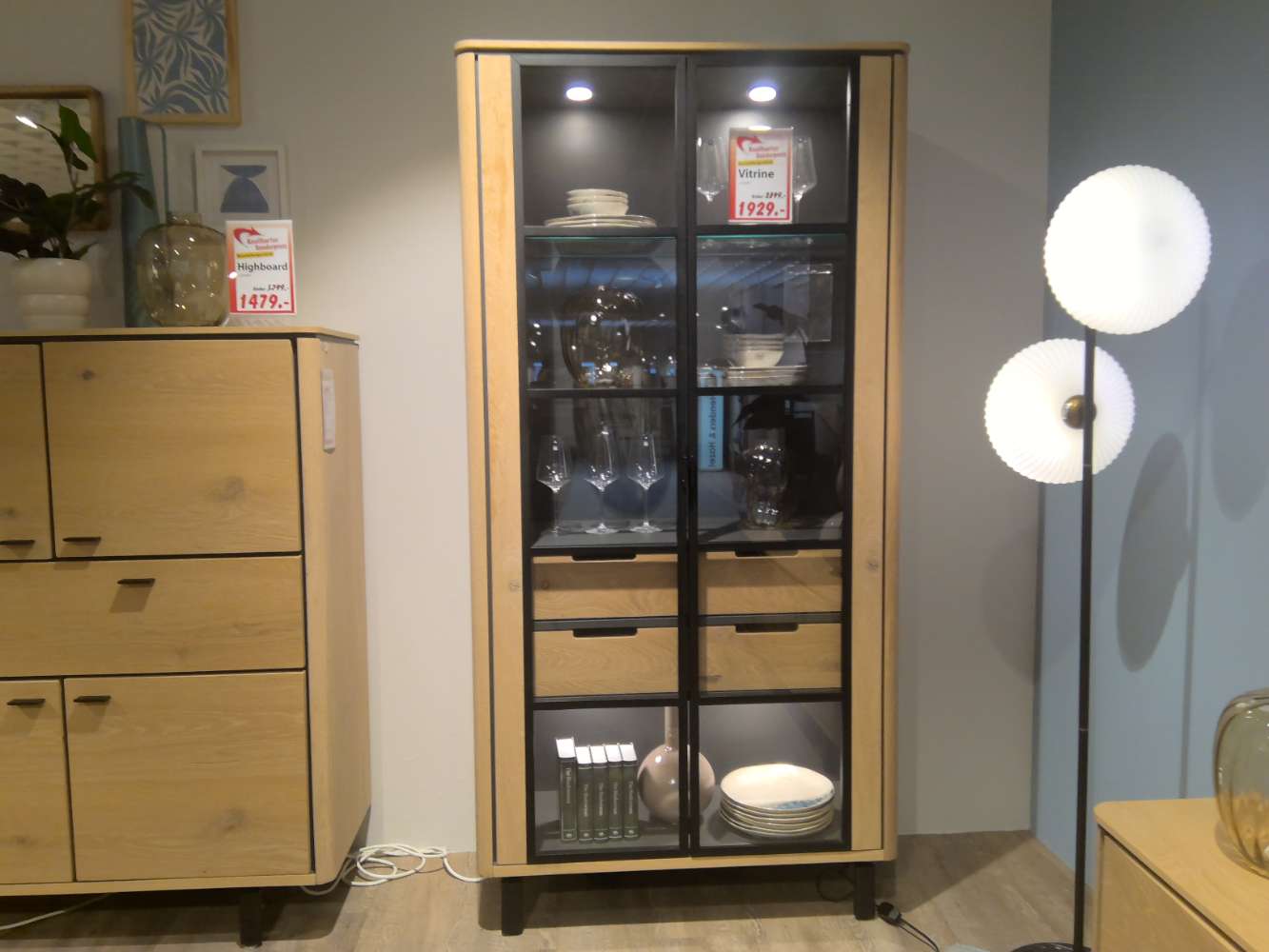 Henders & Hazel Vitrine Livada