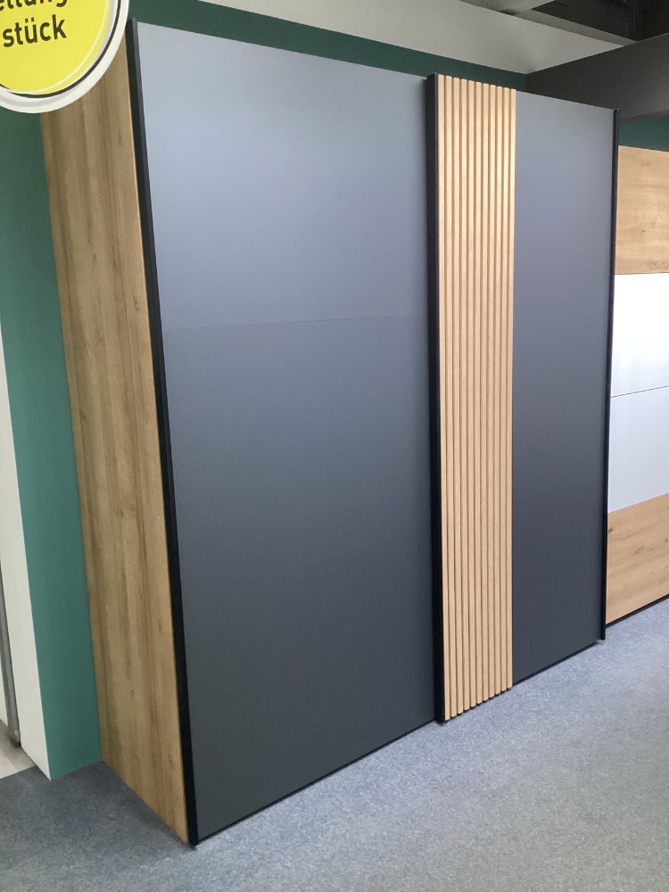 Schwebetürenschrank Sliedeline