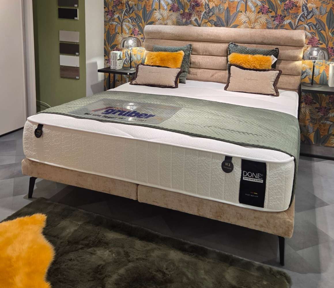 Boxspringbett mit Matratze H2/H3