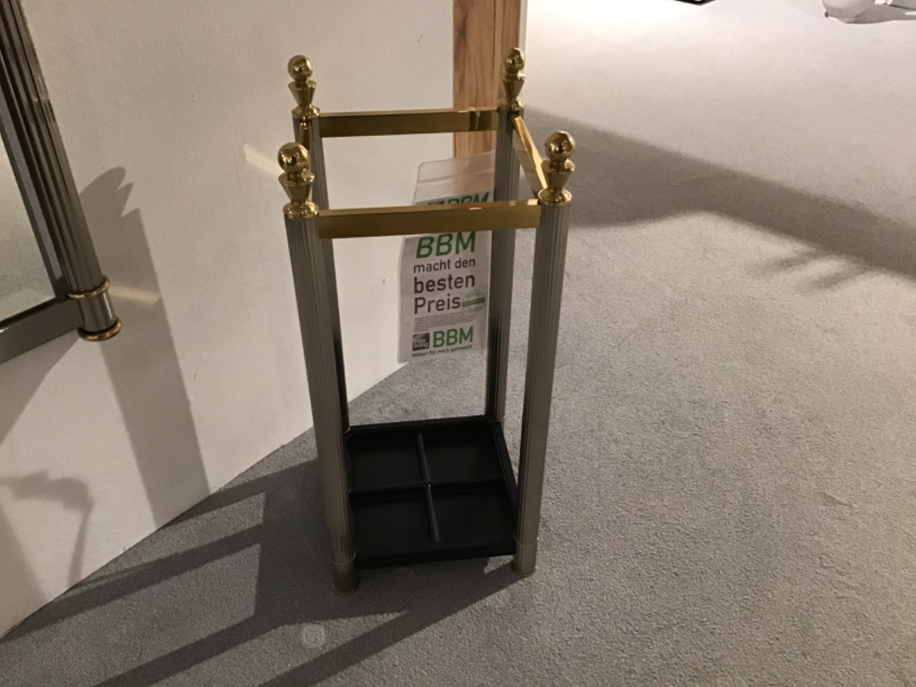 Schirmständer Farbe Nickel matt,Maß 22x49x22cm