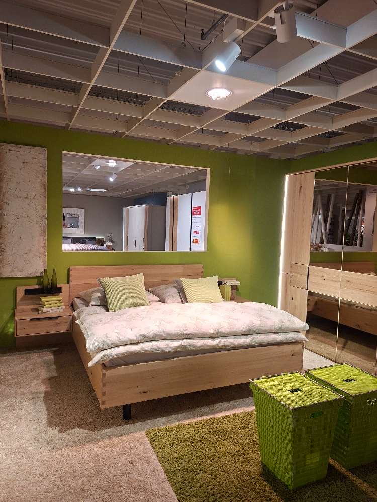 Schlafzimmer inkl. Kommode