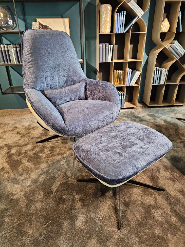 Möbel, Kröncke Sessel mit Hocker Momo in Stoff- Lederkombination