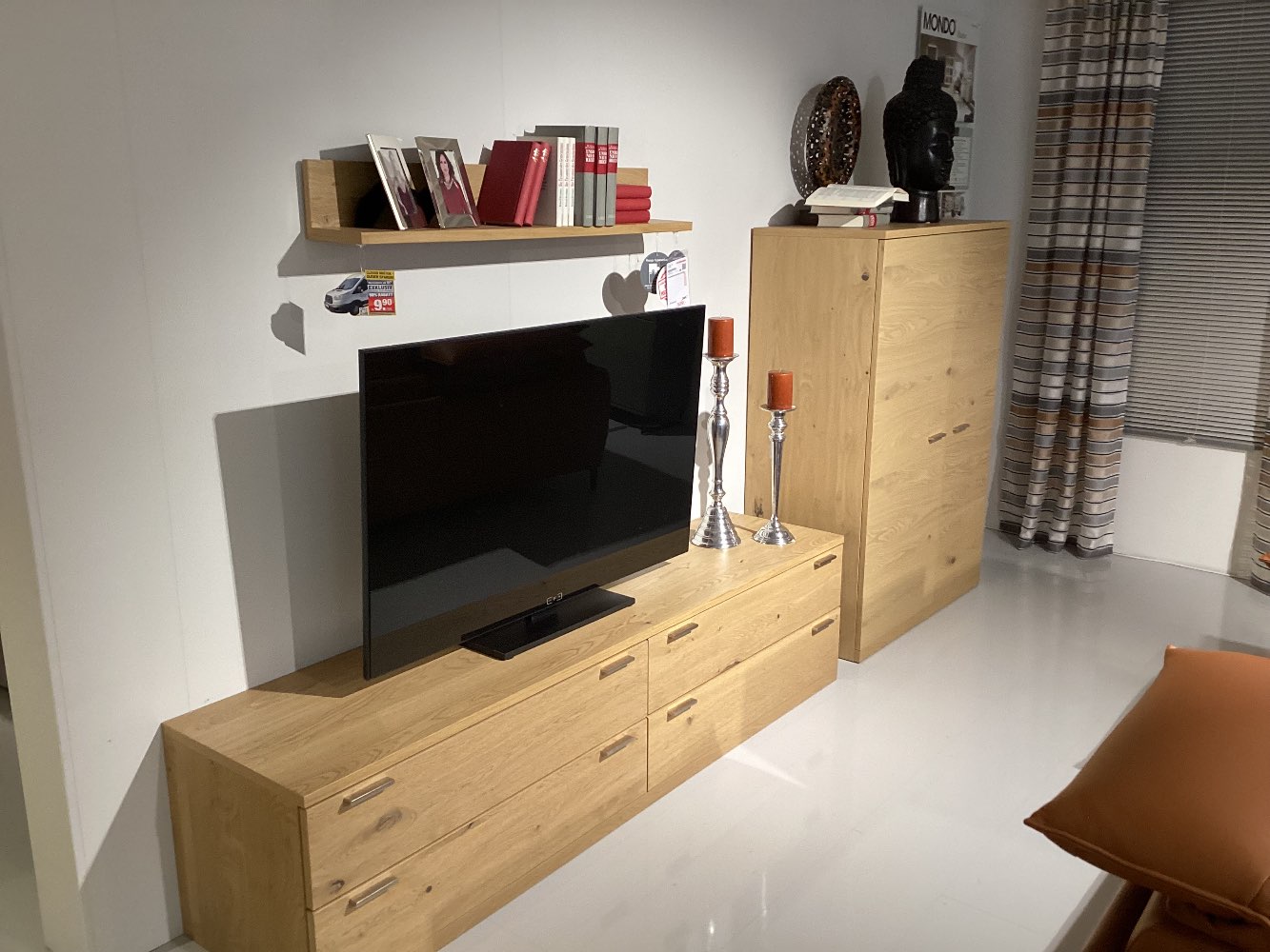 WOHNWAND MONDO ARTIST