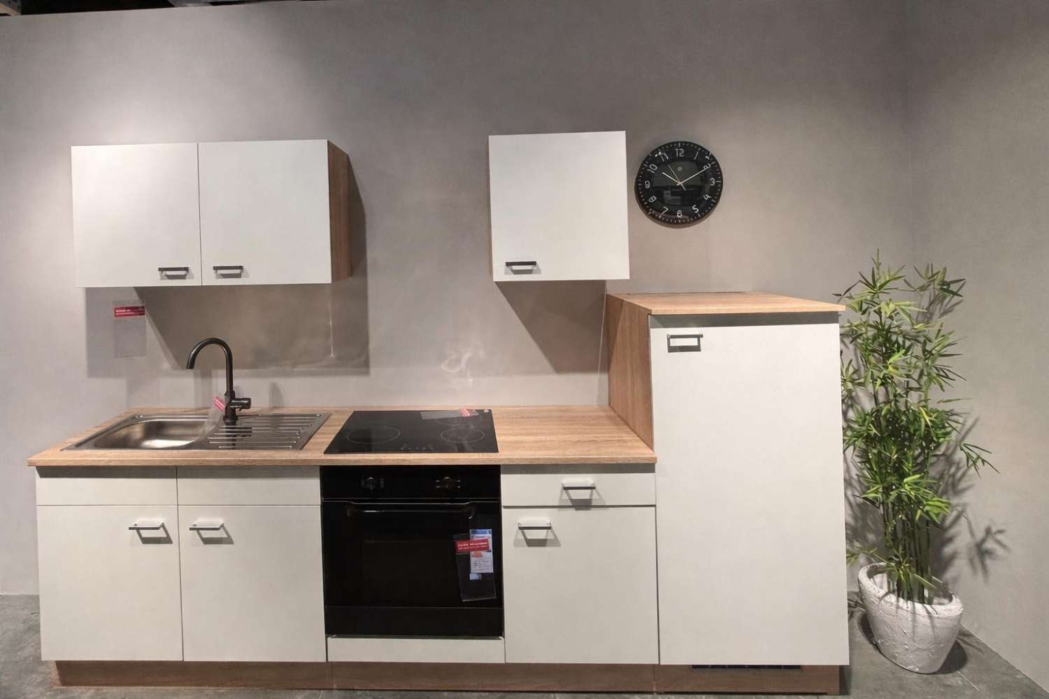 Einbauküche inkl. E-Geräte