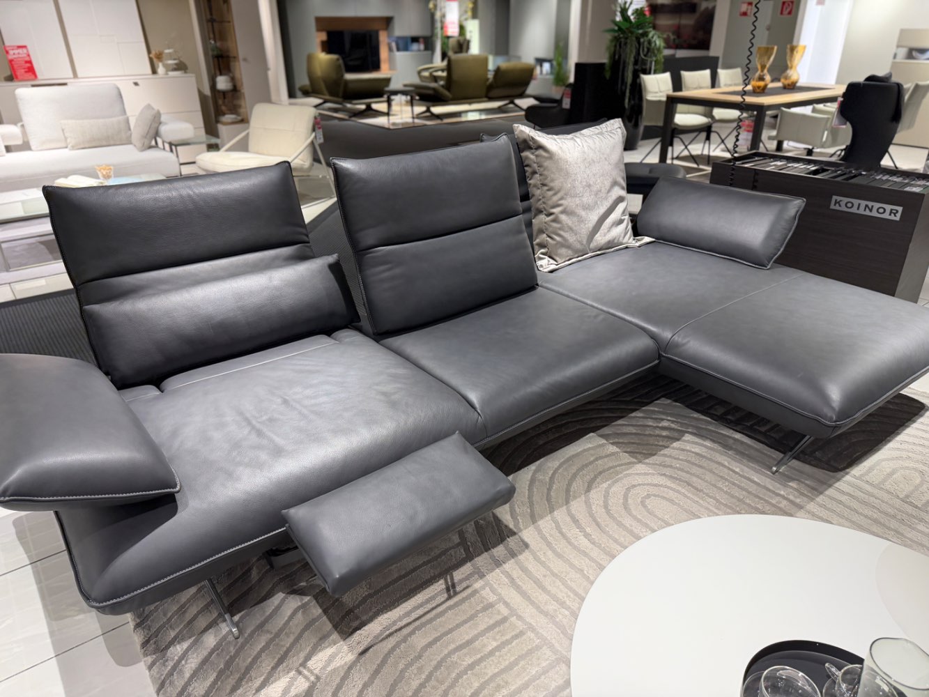 Sofa ca. 308 x 160-203 cm in Blauschwarz