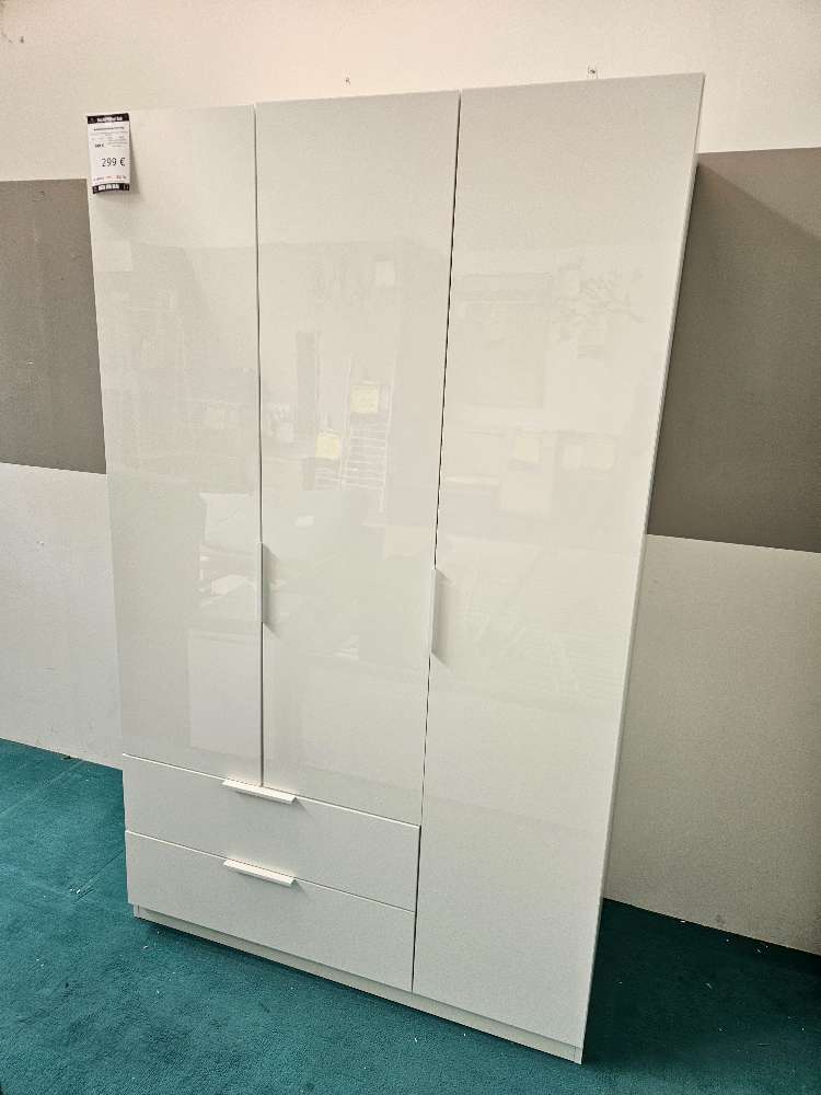 Kleiderschrank Eversley weiß statt 599€