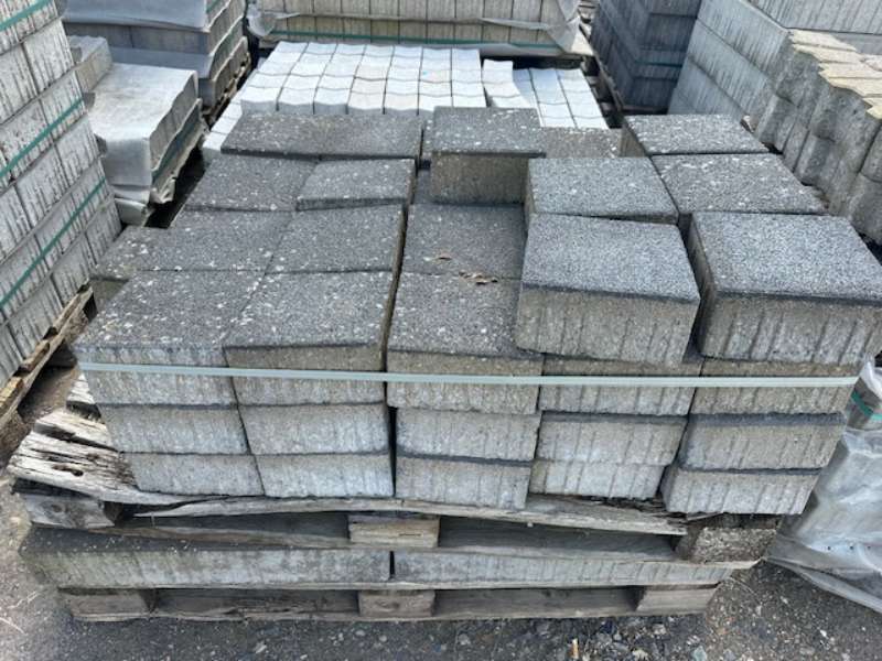 Vianova 20x20x10 cm basananthrazit wassergestrahlt (2.Wahl)