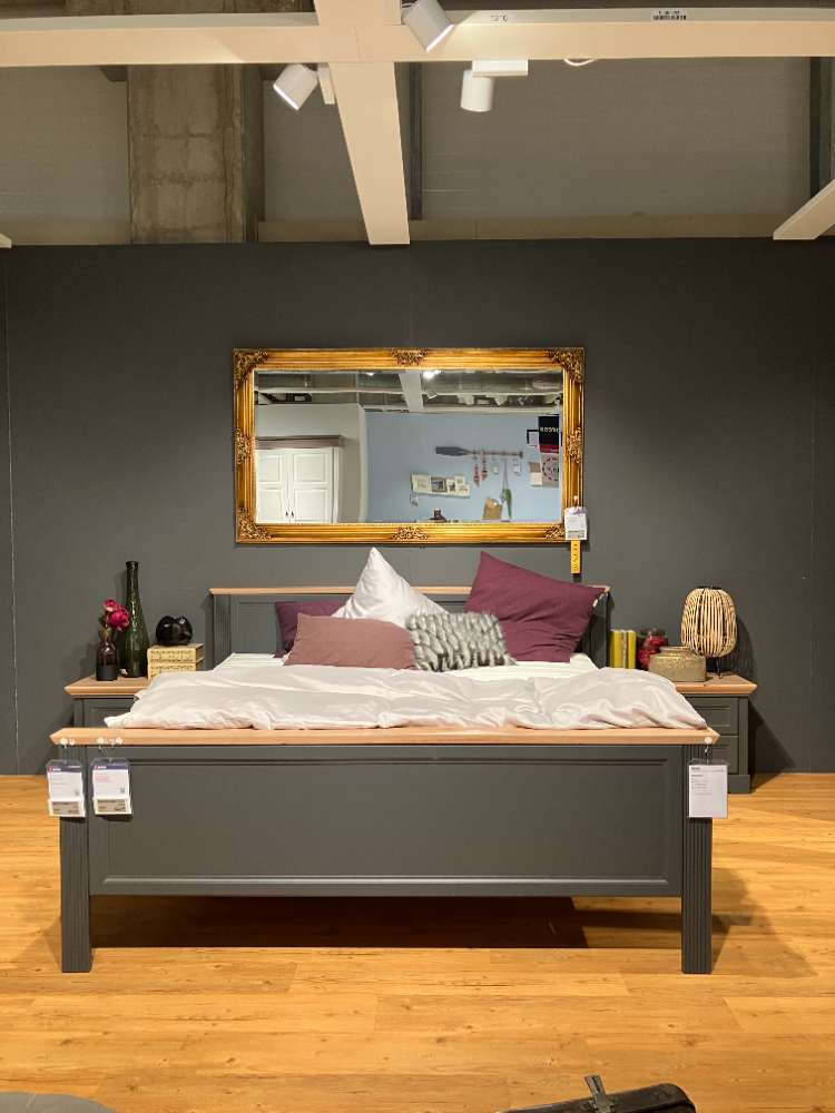 Doppelbett „Varese“ inkl. Nachtkommode