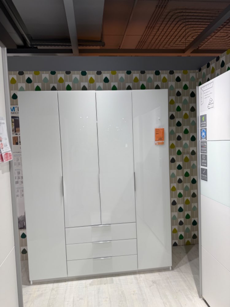 KLEIDERSCHRANK MALIN