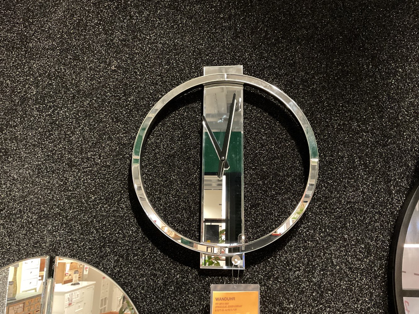 XXXLutz Ausstellungsstück Möbel Wanduhr Jana Spiegelglas
