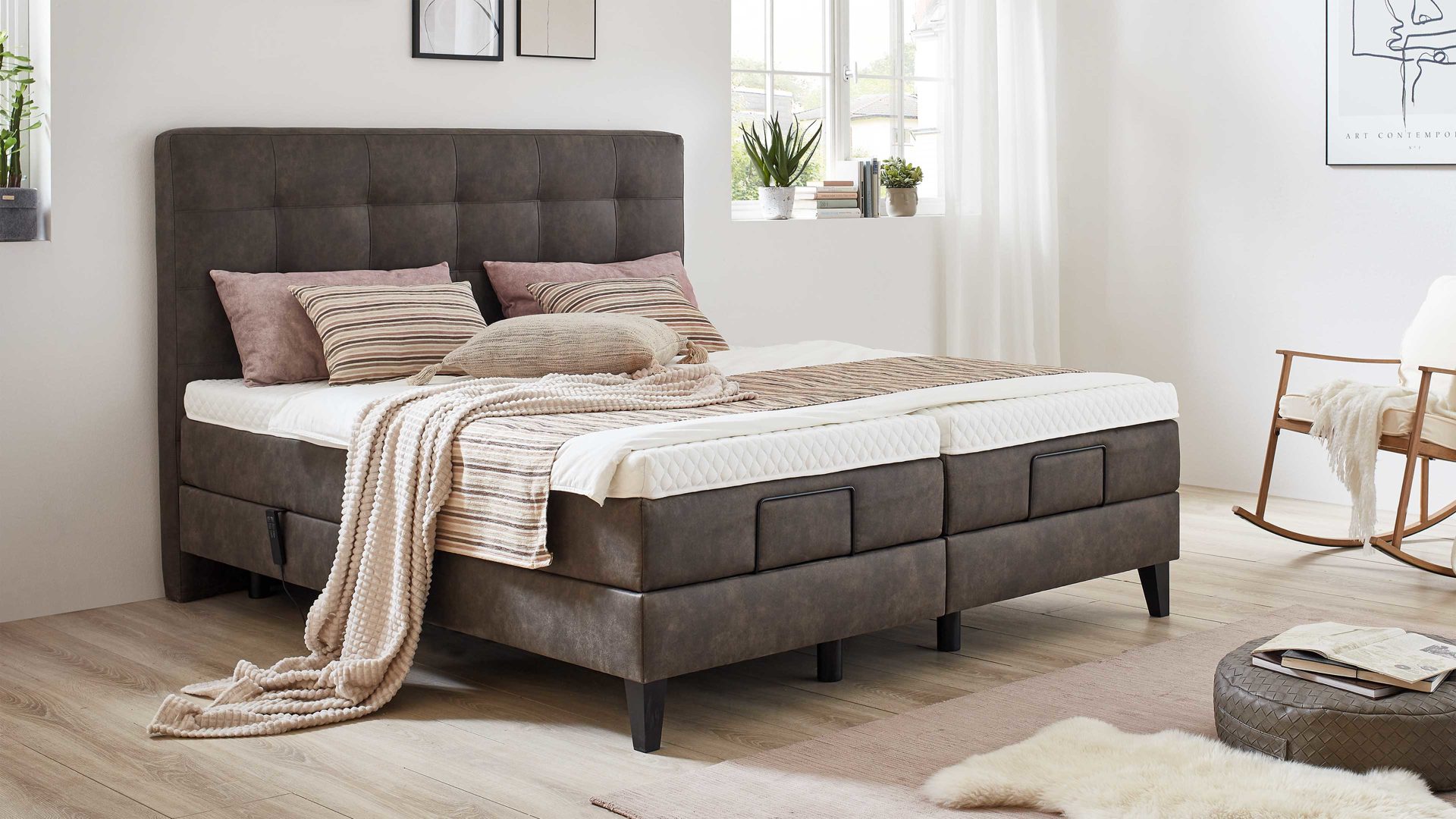 Boxspringbett in Braun