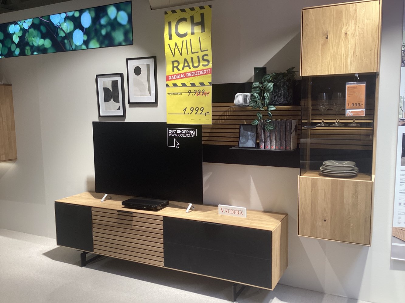 Möbel, Valdera, Wohnwand, Vals, ca. 335x207x37cm, Altholz