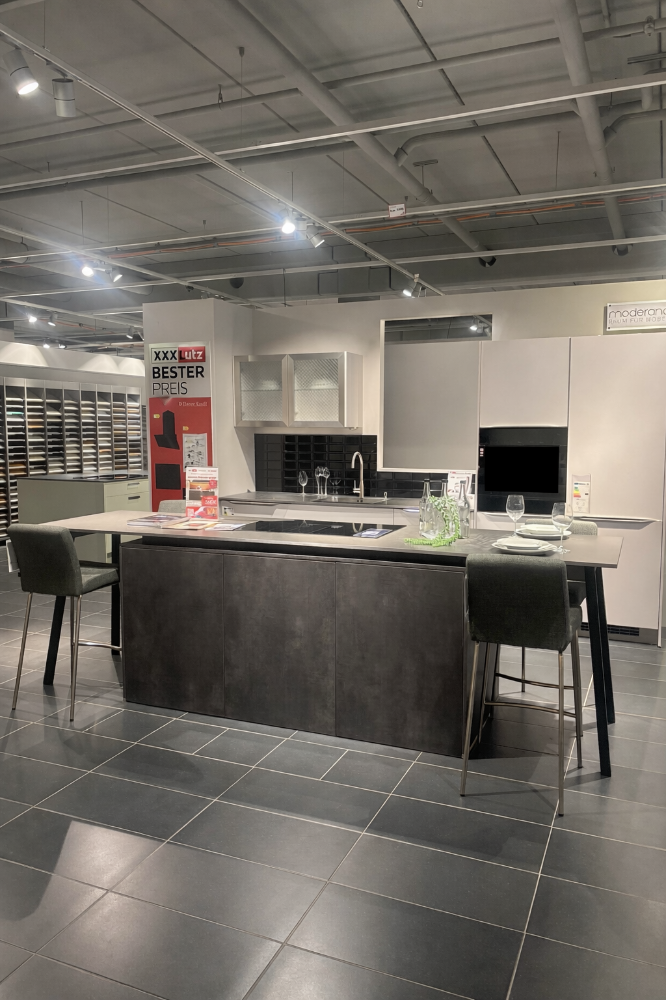 Möbel Küche, Insel- Küche, Häcker, XXXLutz Schweinfurt