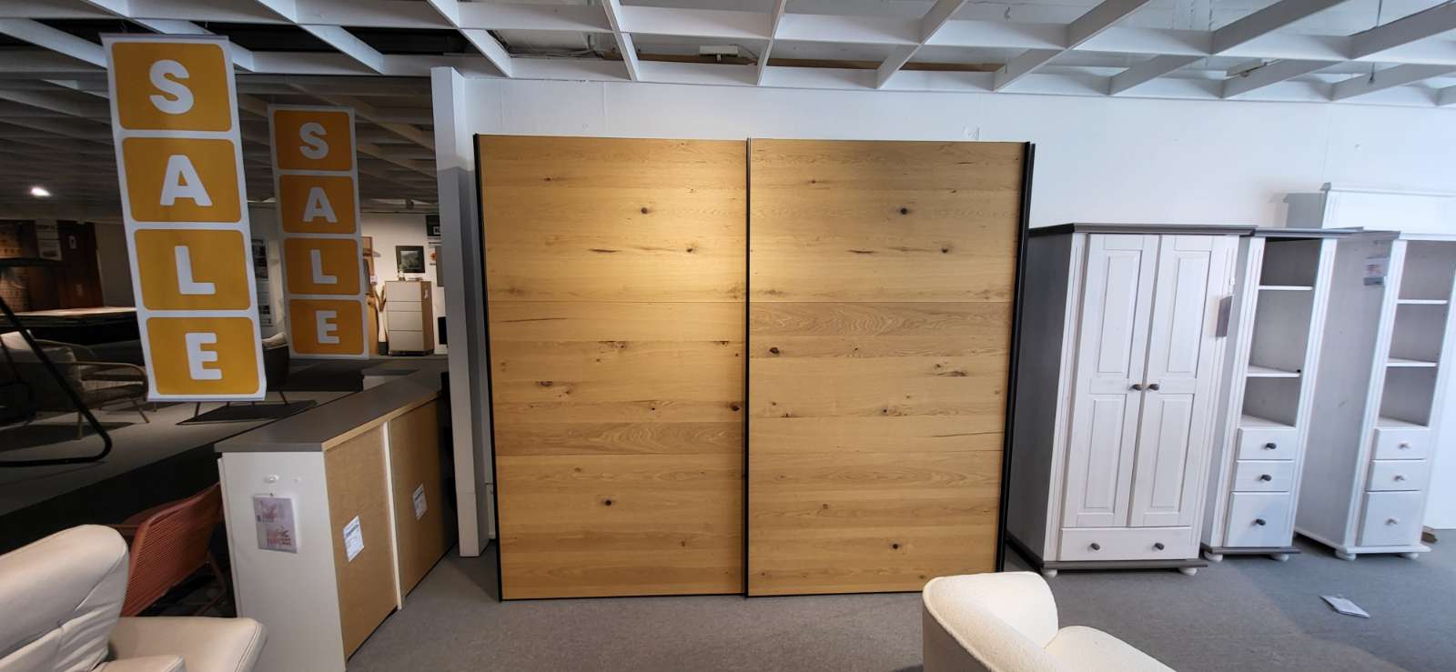 Schwebetürenschrank