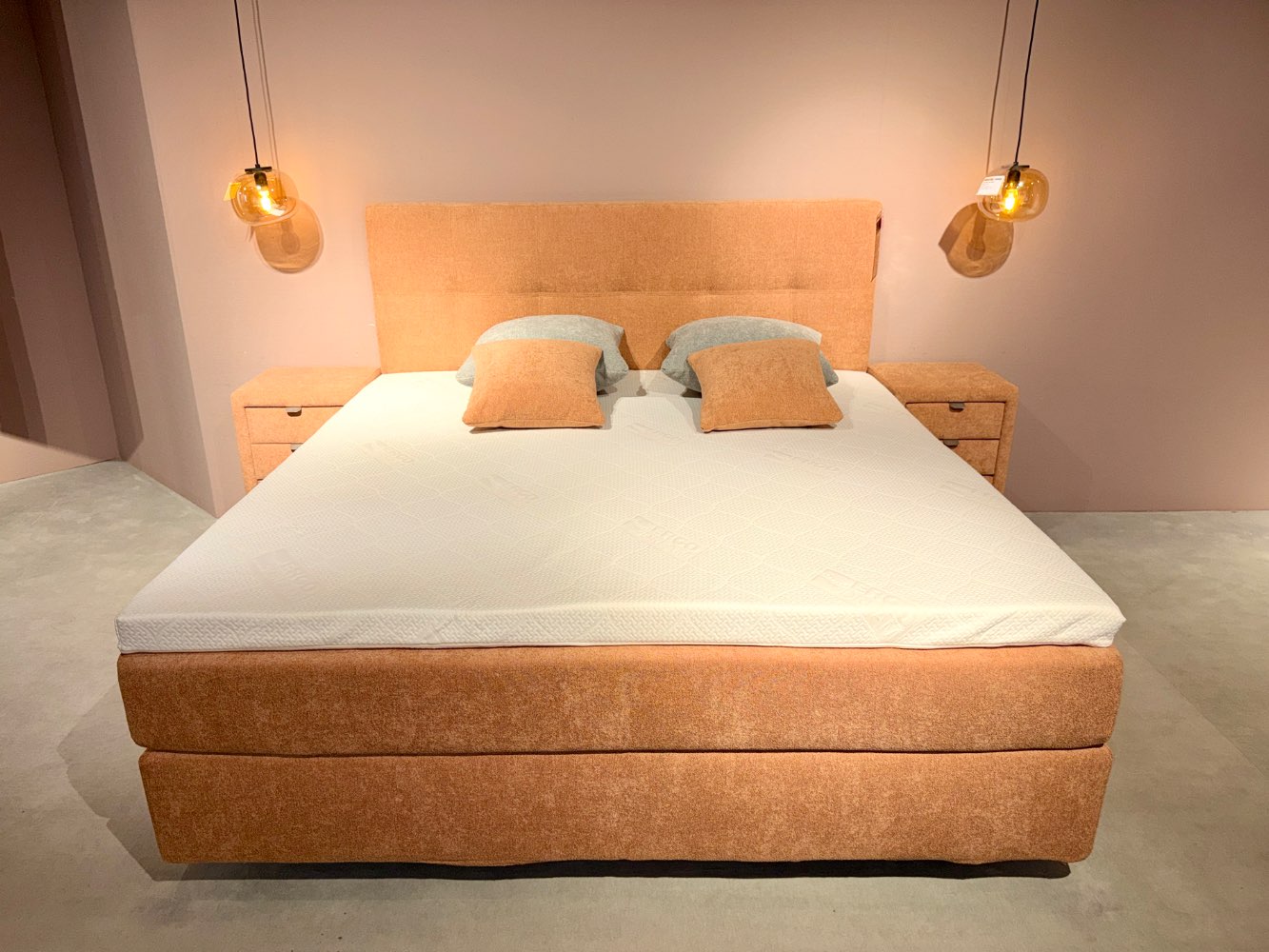 Ausstellungsstück Boxspringbett Lund LF 180x200cm inkl. Topper