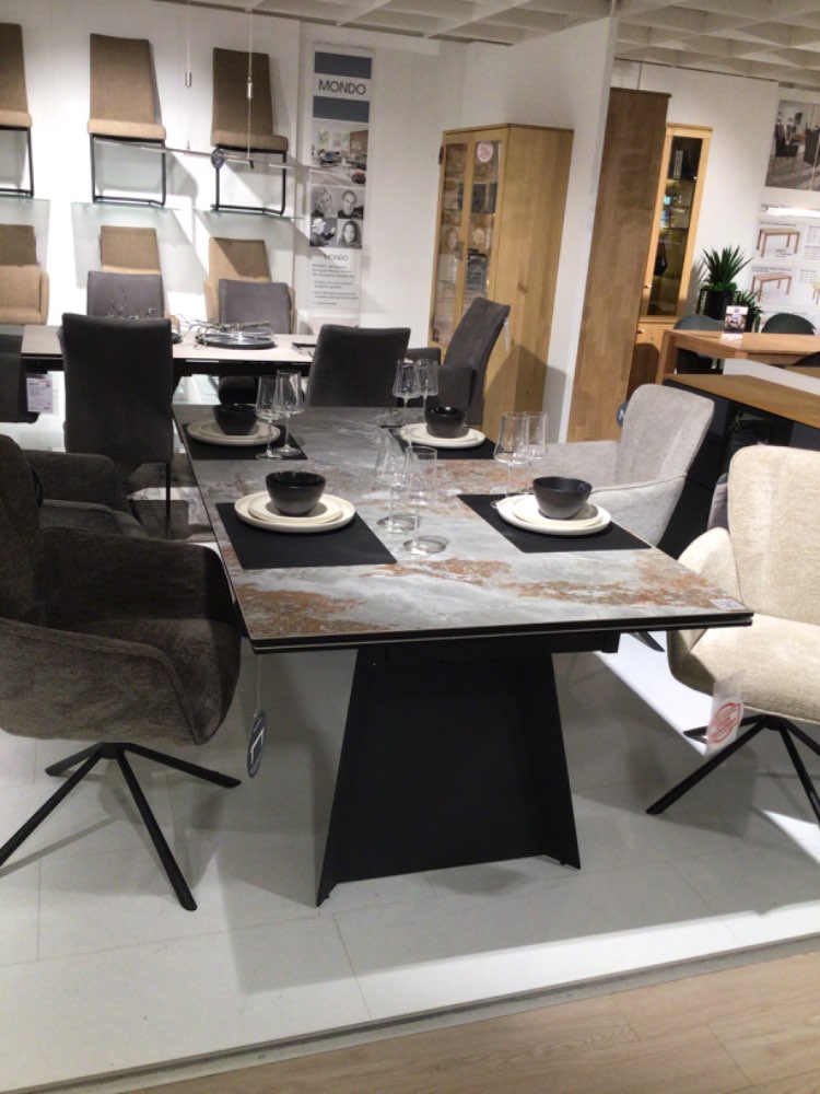 Esstisch ROLF WEBER MOTTEN