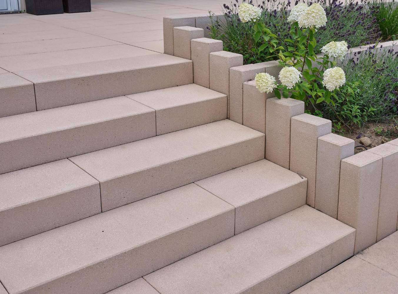 Vios Stufen beige 100x35x15 gestrahlt ( Restposten)