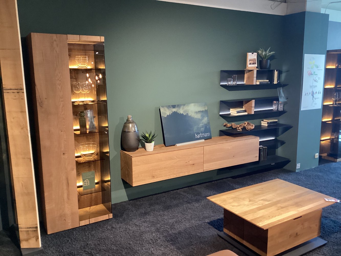 Wohnkombination „Vara“, Orig. Hartmann, Eiche massiv, inkl. Bel.