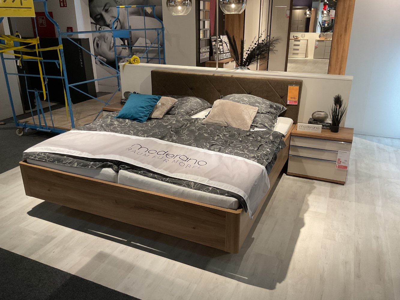 XXXLutz Ausstellungsstück Möbel Bett System One Eiche mocca
