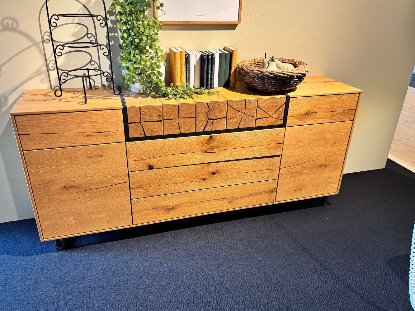 Sideboard