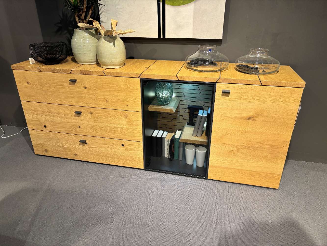 Sideboard