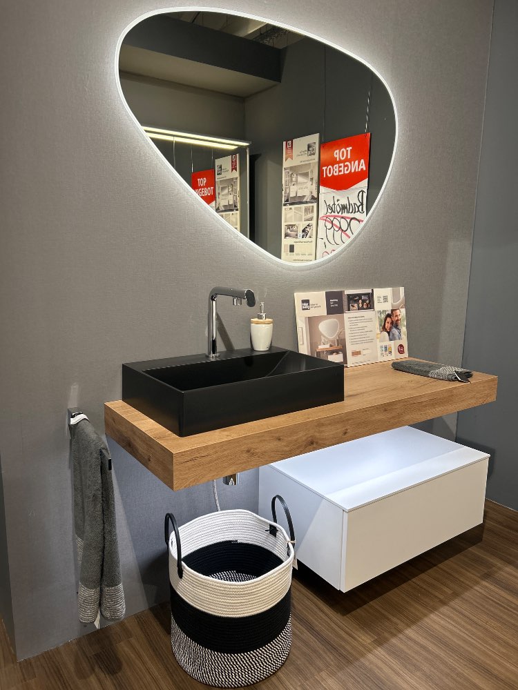 Interliving 7490 Badmöbel Breite 156cm