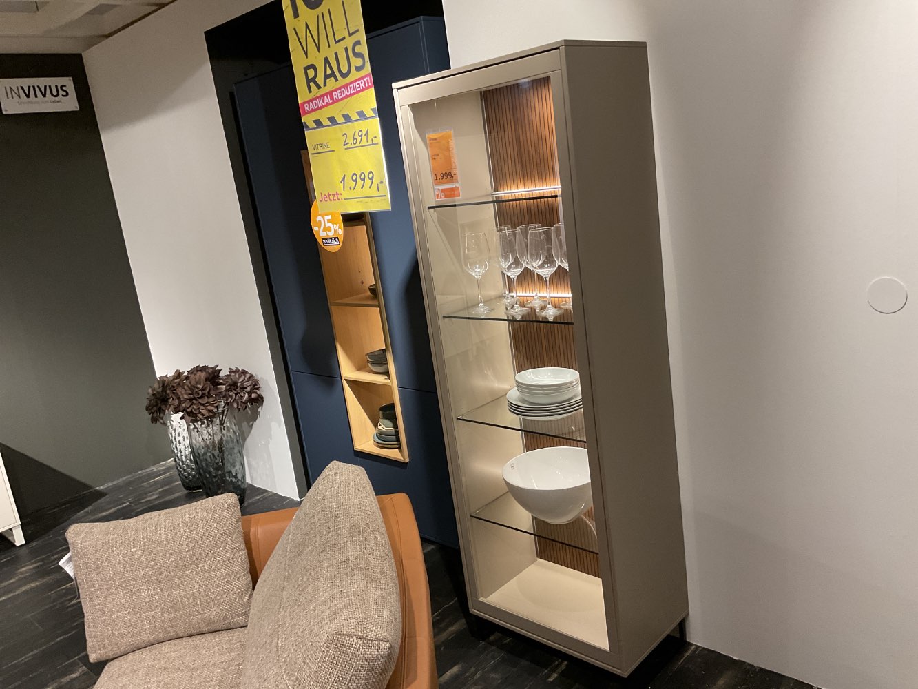 Vitrine Invivus 19830126/1Z