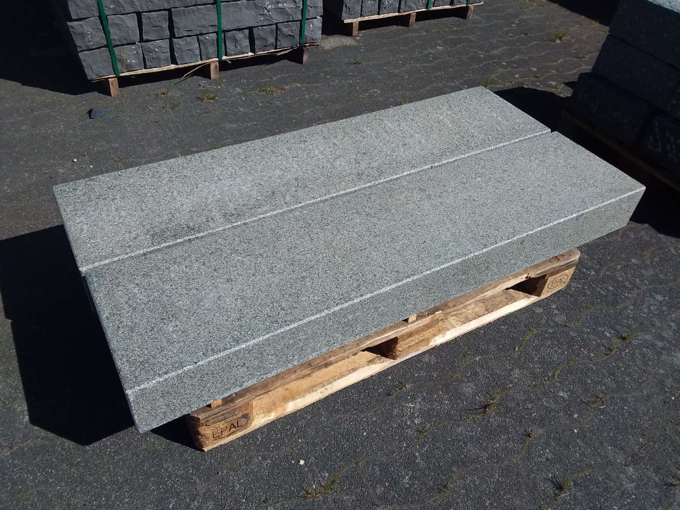 Blockstufen Granit 15x35x150 Naturstein Treppen Seltra Outlet