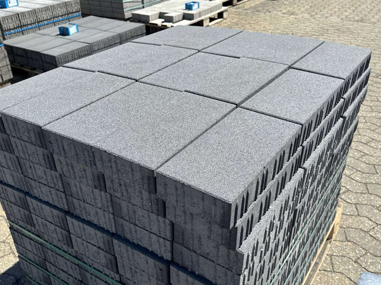 Adina Pflaster 32x16x6 cm dunkelgrau feingestrahlt (Restposten)