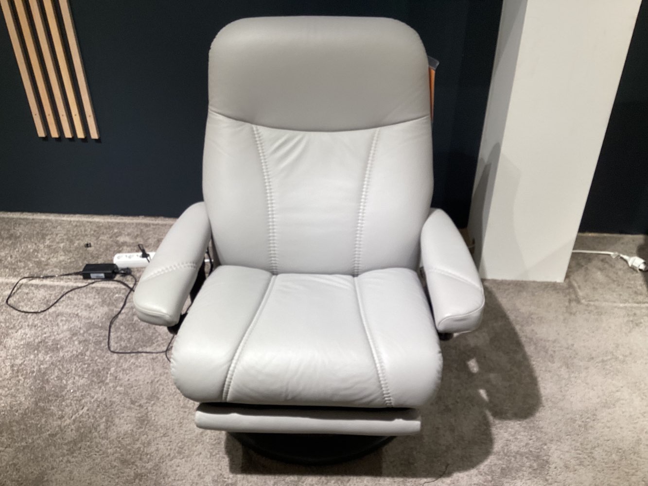 Möbel Relaxsessel Consul 85x100x77cm Leder Grau XXXLutz