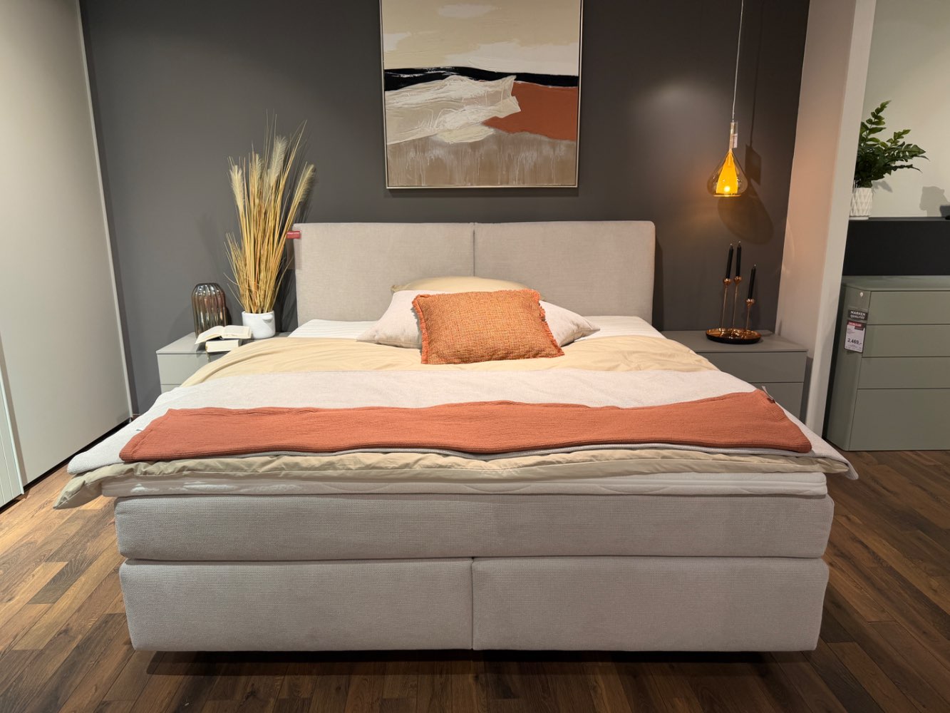 Ausstellungsstück Boxspringbett 180×200 inkl. Topper