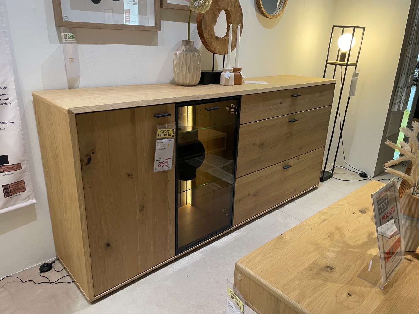 IL2024 Sideboard mit LED-Beleuchtung