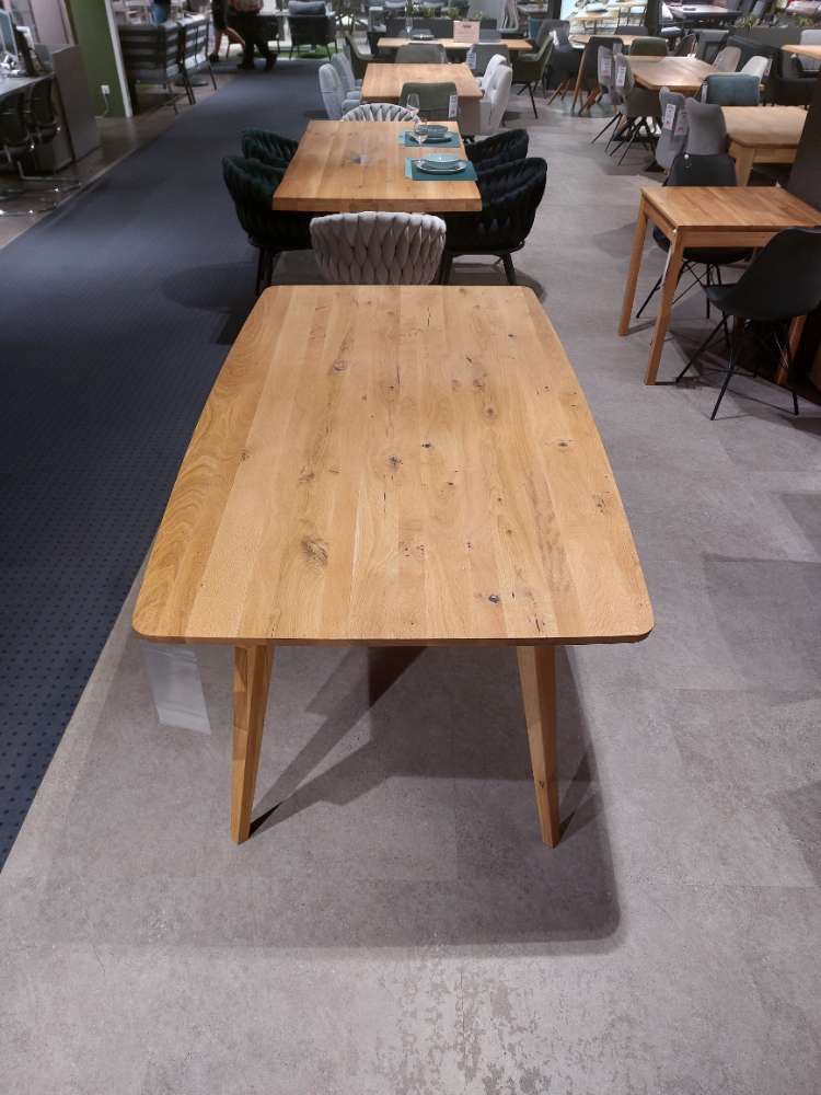 Esstisch bootsförmig