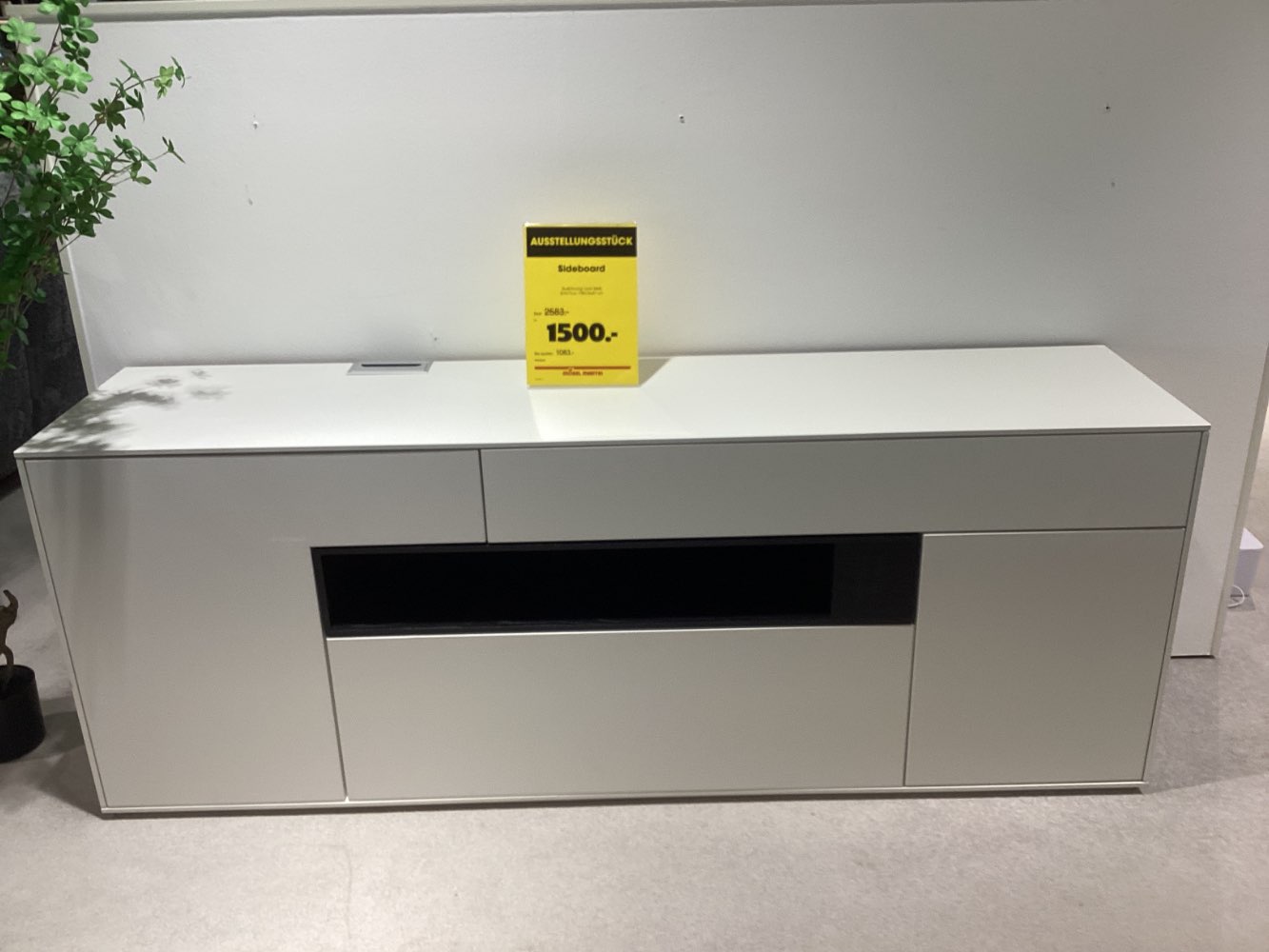 Sideboard
