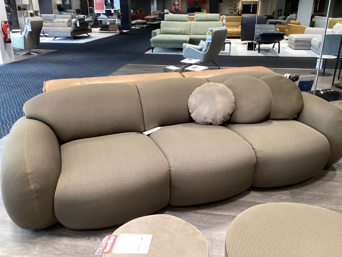 Sofa Globe