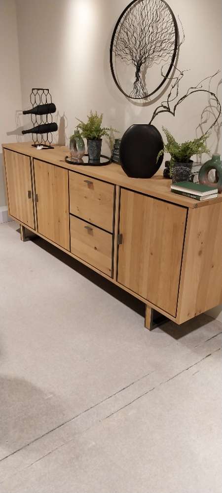 Sideboard