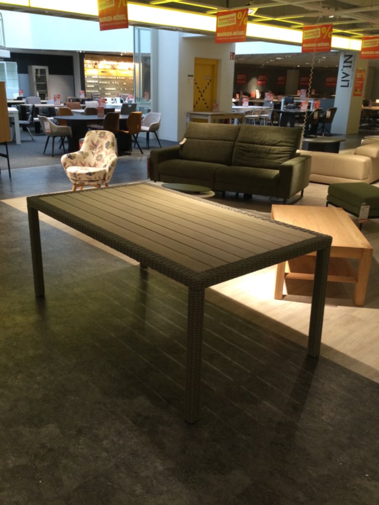 Tisch Smoky
