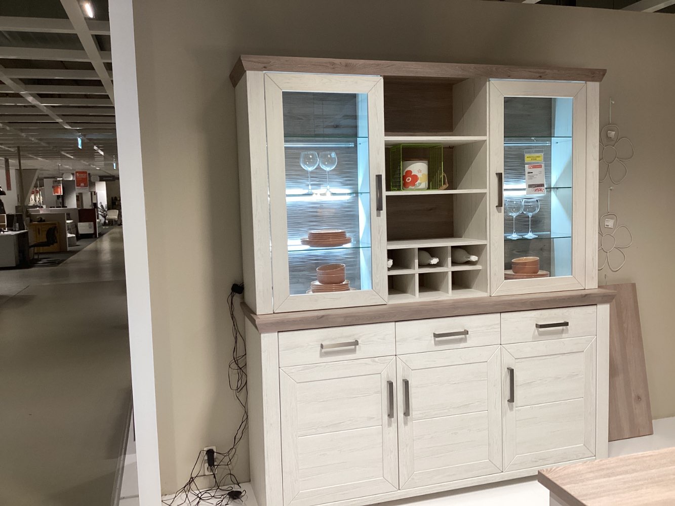 Sideboard / Vitrinenaufsatz