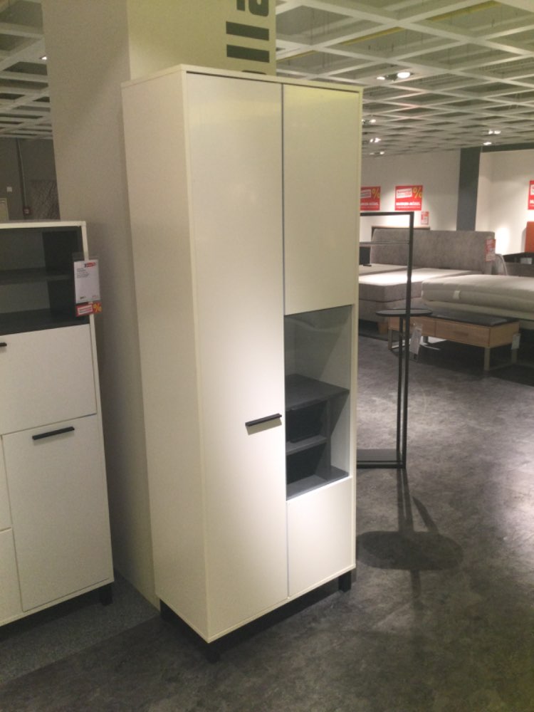 Vitrine LIV IN Terni (breit)