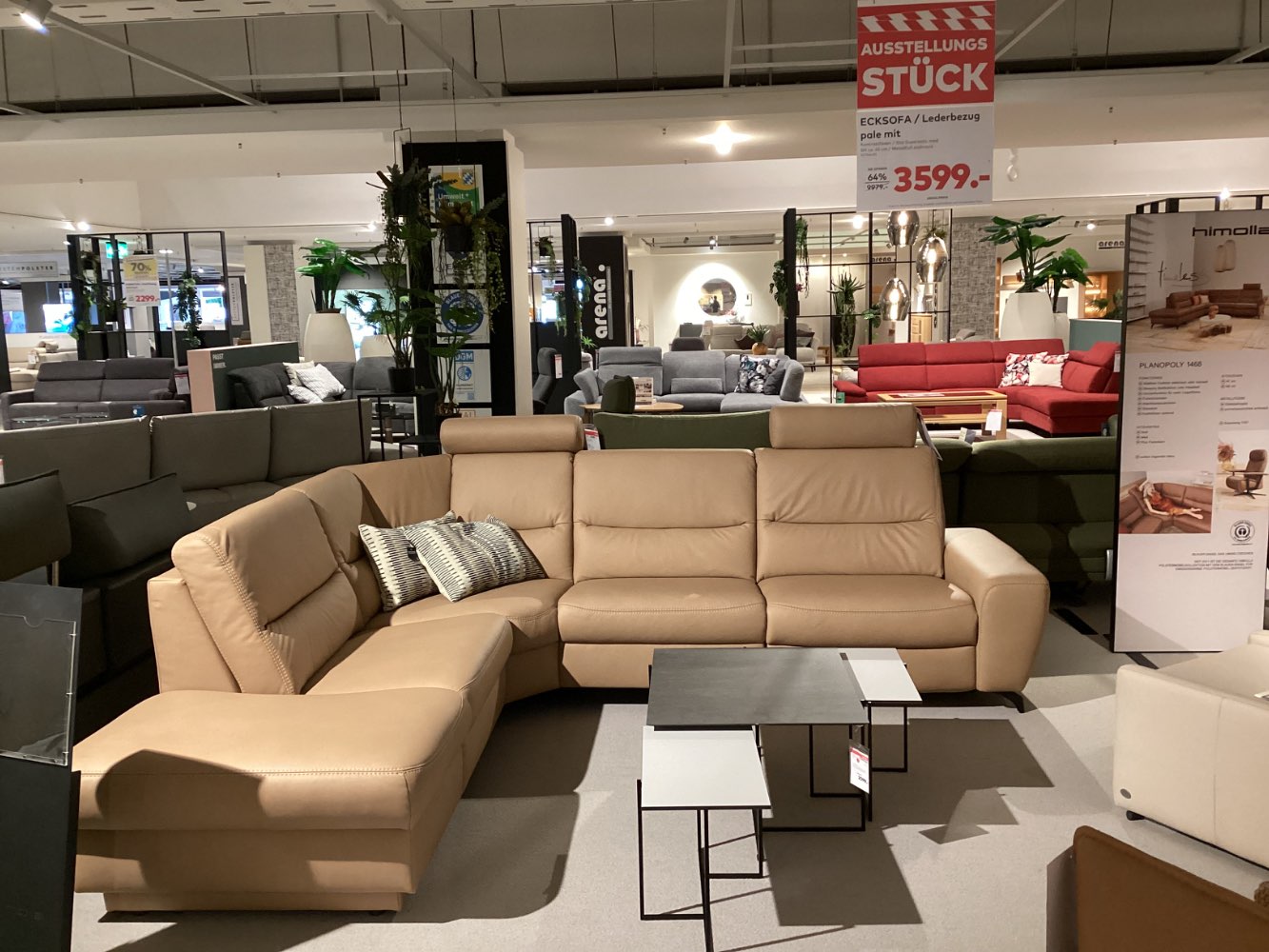 ECKSOFA / Lederbezug pale mit Kontrastfaden