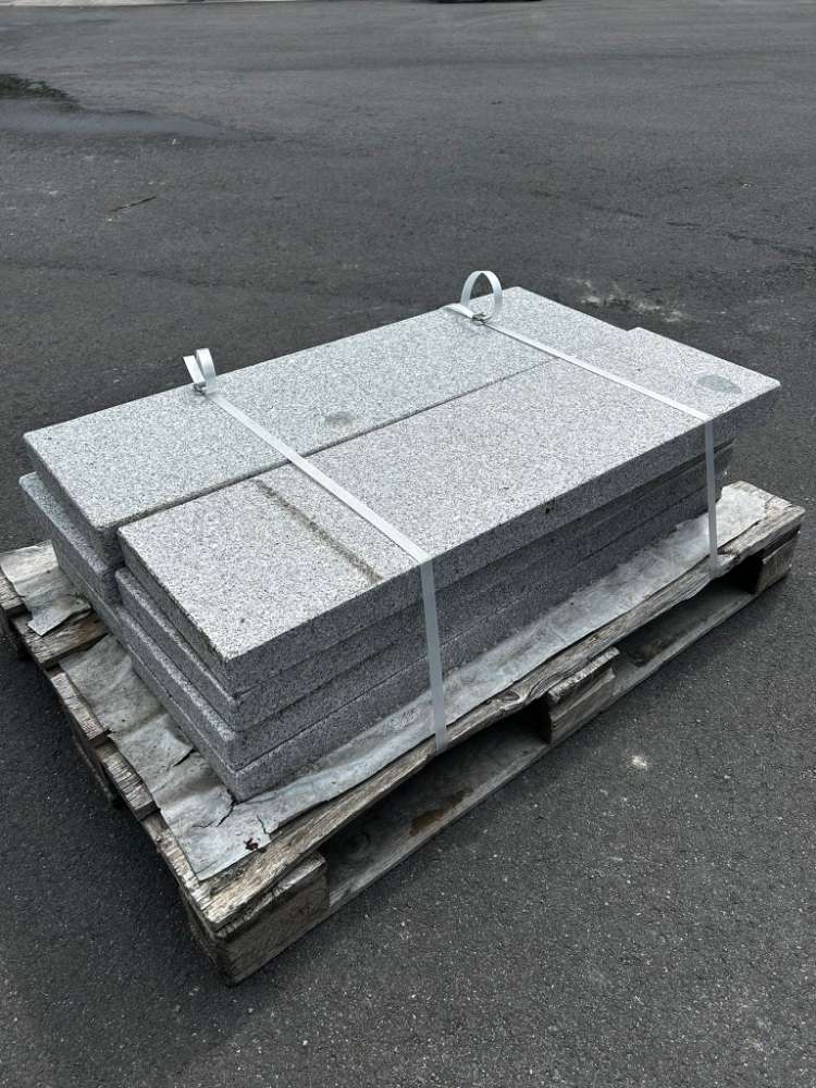 Granit Bordstein 8x30x100 cm