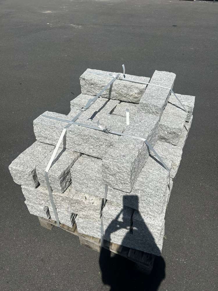 Granit Palisade 15x15x50 cm