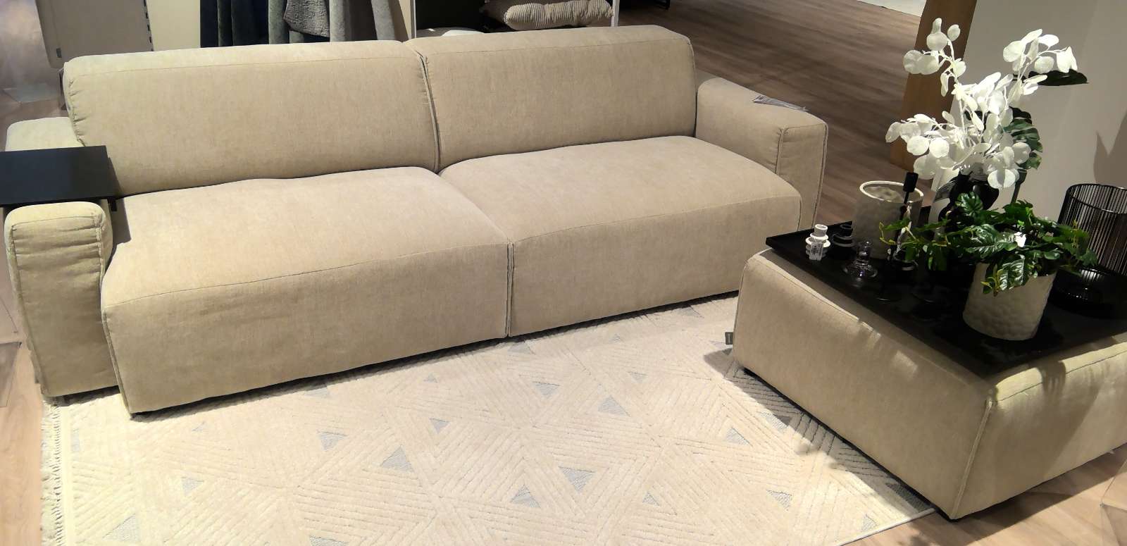 Roomio Sofa / 3-Sitzer 4100 mit Hocker