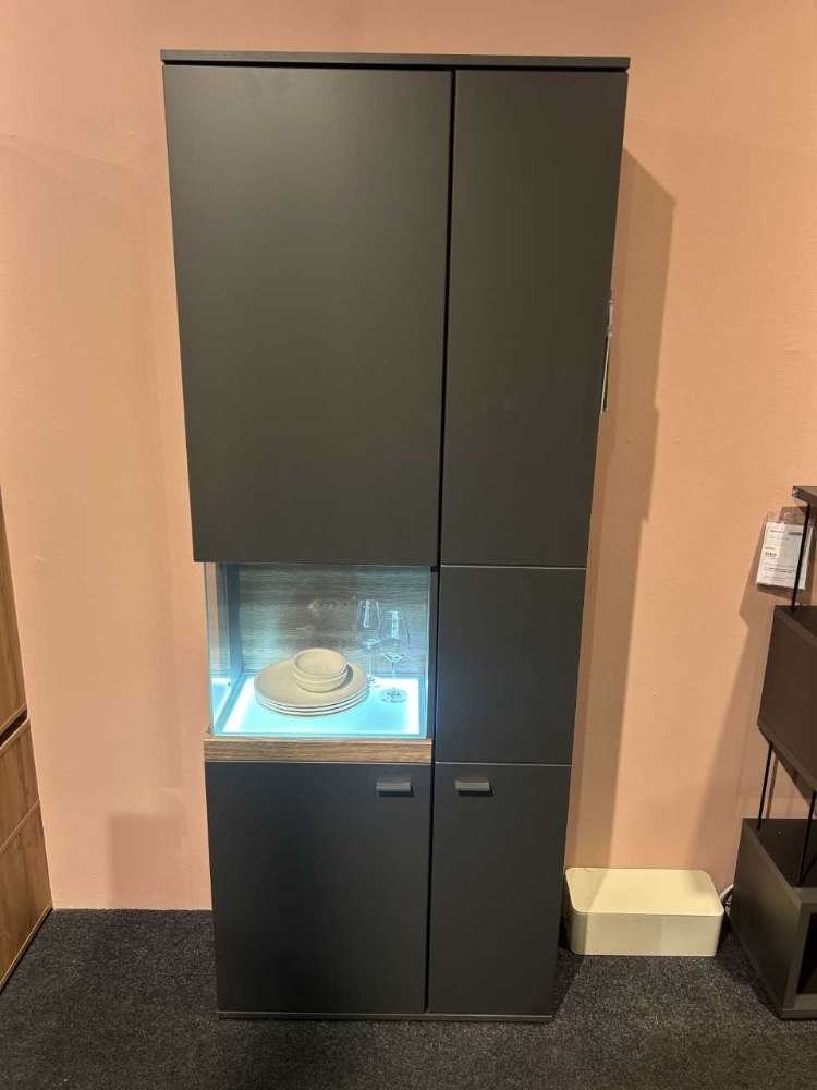 JW Vitrine